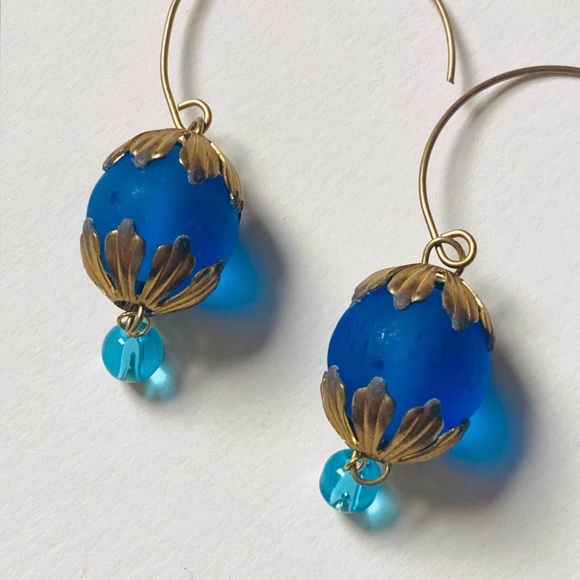 Dangle earrings - Picture 3 of 6